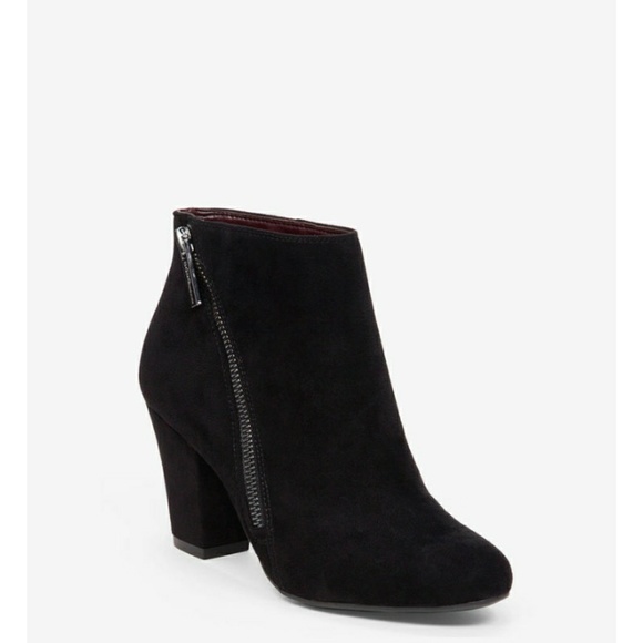 bcbg black suede booties